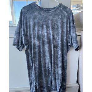 Men’s Lululemon Short Sleeve